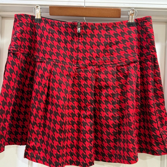 Tripp NYC by Daang Goodman Houndstooth Pleated Skater Skirt Belt Detail Size 14 - Picture 4 of 13